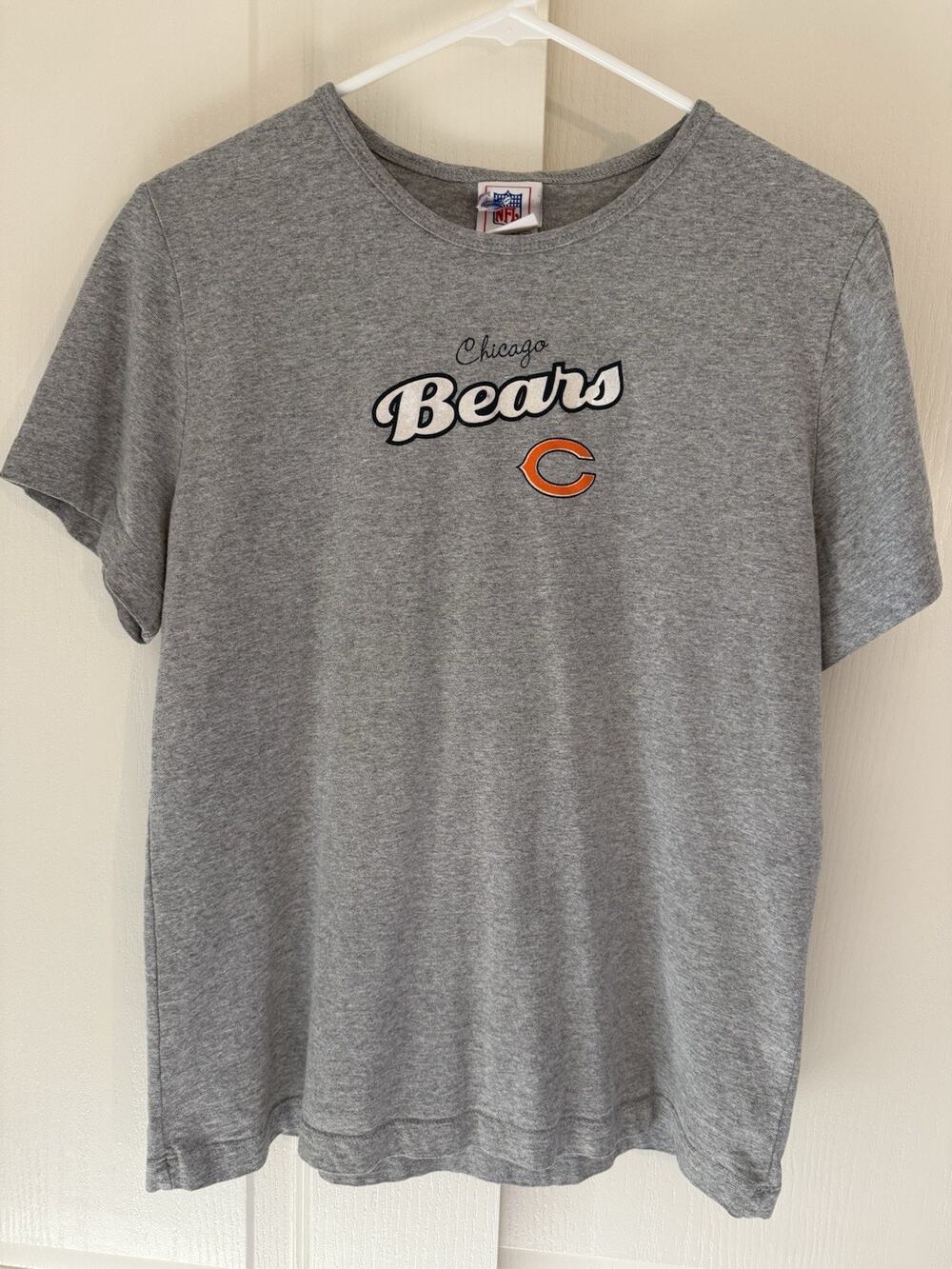 Chicago Bears Women's T-shirt size XL Gray